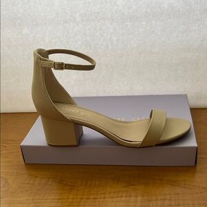 Madden Girl Tan Ankle Strap Heels Size 9.5